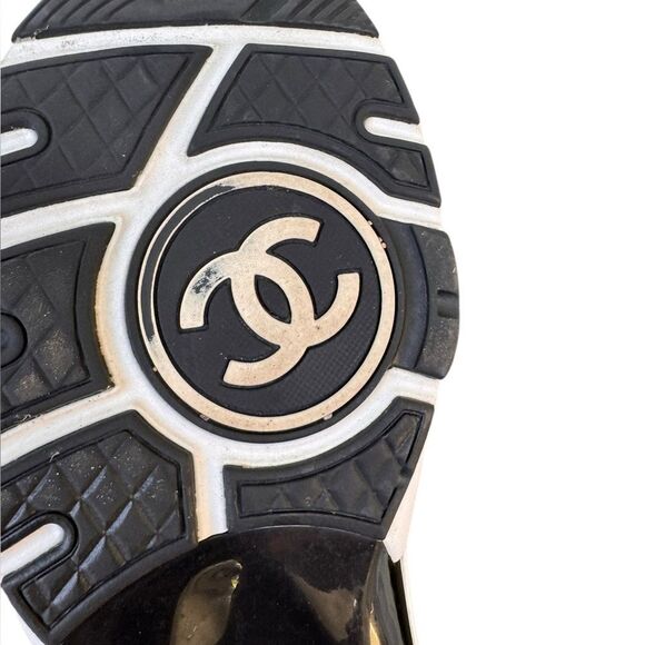 CHANEL Interlocking CC Logo Tweed Athletic Sneakers 38.5 - Picture 8 of 12
